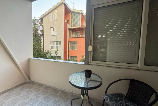 Shtepi me qera Apartament ne Tirane, 1+1, Mobilimi E mobiluar, Pagesa 500  Euro.