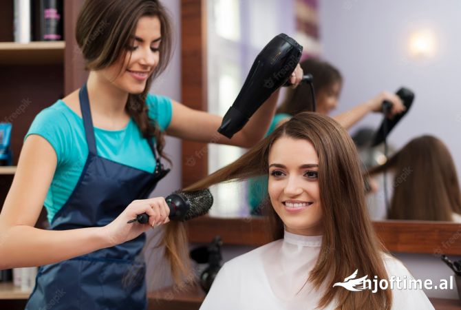 Job Offers Esthetician