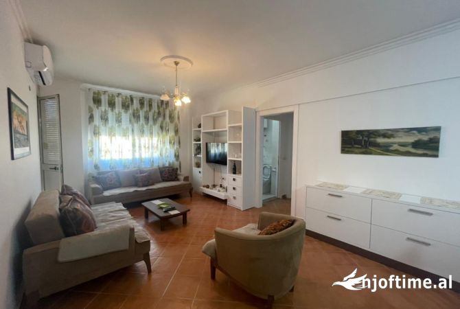 Shtepi me qera 3+1 ne Tirane - 450 Euro