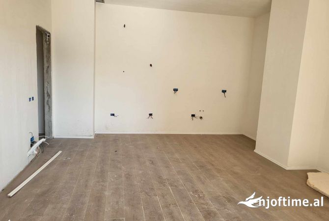 Shtepi ne shitje 2+1 ne Tirane - 292,000 Euro