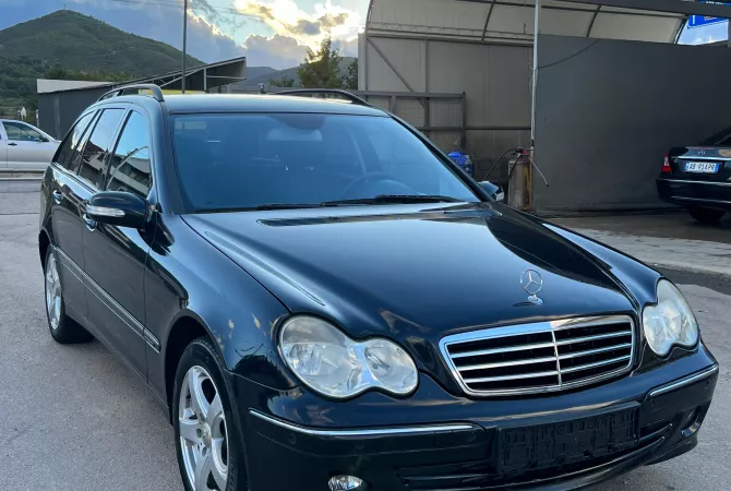 Makina ne shitje  ne Pogradec - 5,500 Euro