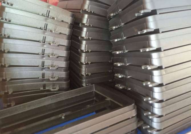 Kase kornize pershtatese per navi ose kasetofon universal per VW Golf 5, Golf 6, Passat, Touran, Cad