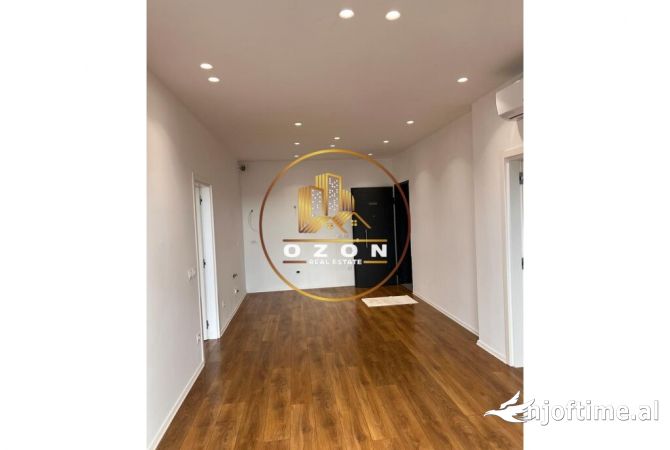 Ambient biznesi me qera 3+1 ne Tirane - 1,100 Euro