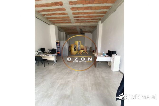 Ambient biznesi ne shitje 1+1 ne Tirane - 260,000 Euro