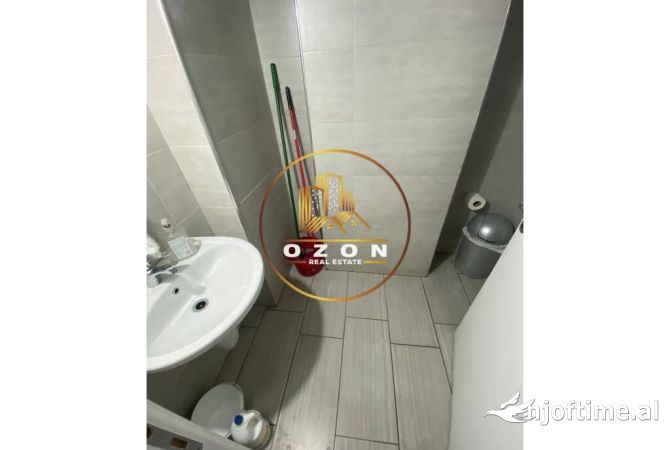 Ambient Biznesi per Shitje prane Hipotekes ne Rrugen Jordan Misja!