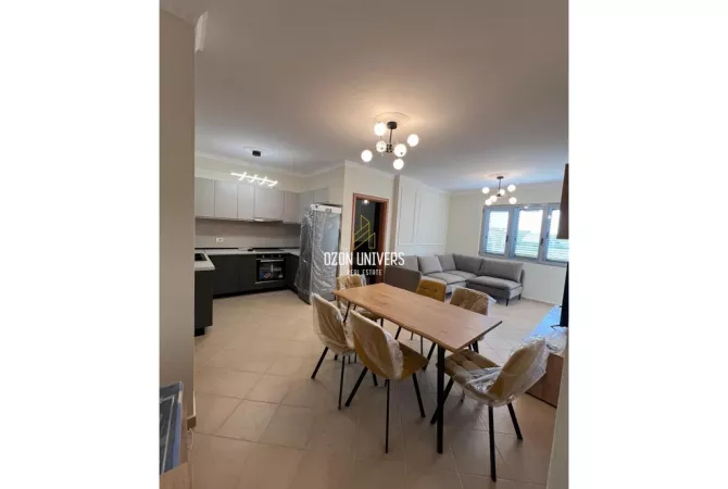 Shtepi me qera Apartament ne Tirane, 3+1, Mobilimi E mobiluar, Pagesa 550  Euro.