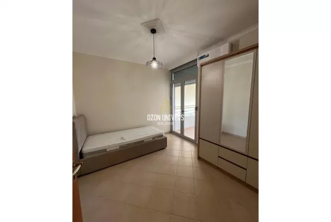 Shtepi me qera Apartament ne Tirane, 3+1, Mobilimi E mobiluar, Pagesa 550  Euro.