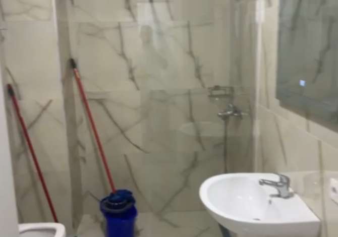 Shtepi me qera 1+1 ne Tirane - 380 Euro