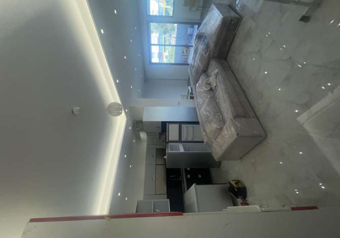 Shtepi me qera 2+1 ne Tirane - 450 Euro