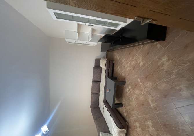 Shtepi me qera 1+1 ne Tirane - 250 Euro