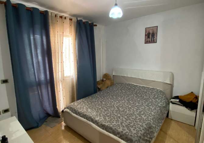 Shtepi ne shitje Apartament ne Tirane, 2+1, Mobilimi E mobiluar, Pagesa 107,000  Euro.