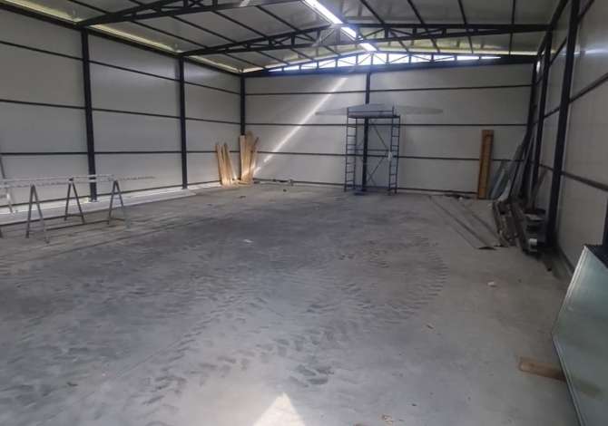 Ambient biznesi me qera 4+1 ne Tirane - 700 Euro