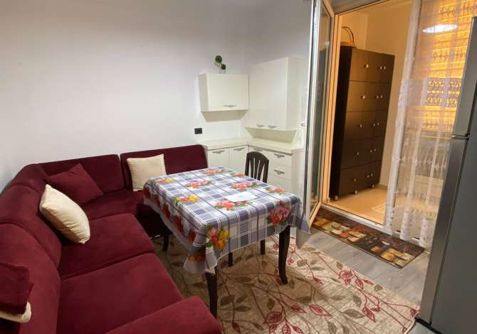 Shtepi ne shitje Apartament ne Tirane, 3+1, Mobilimi E mobiluar, Pagesa 250,000  Euro.