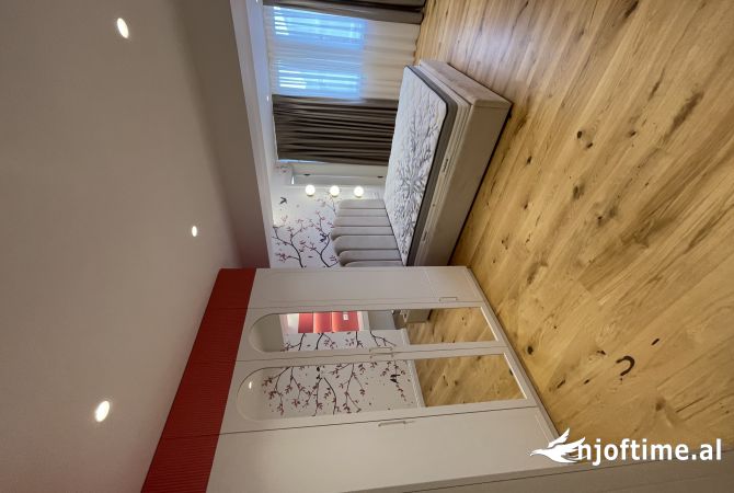 Shtepi ne shitje 4+1 ne Tirane - 650,000 Euro