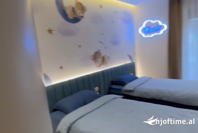 Shtepi ne shitje Apartament ne Tirane, 2+1, Mobilimi E mobiluar, Pagesa 290,000  Euro.