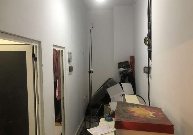 Dyqan per shitje ne Astir