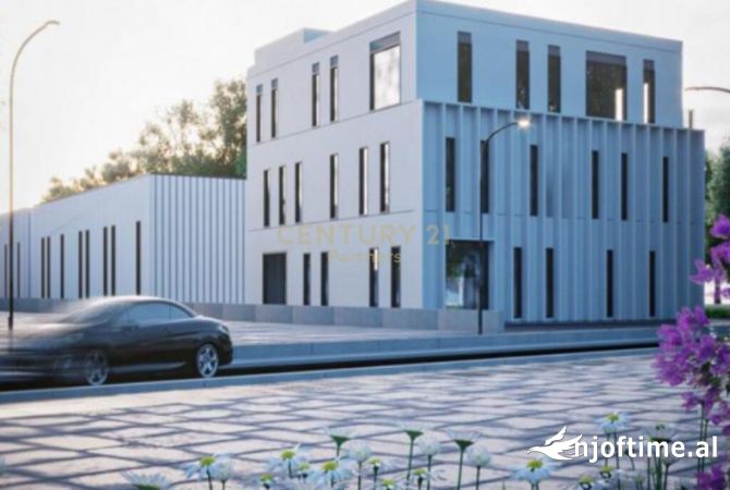 Ambient biznesi me qera 4+1 ne Tirane - 5,250 Euro