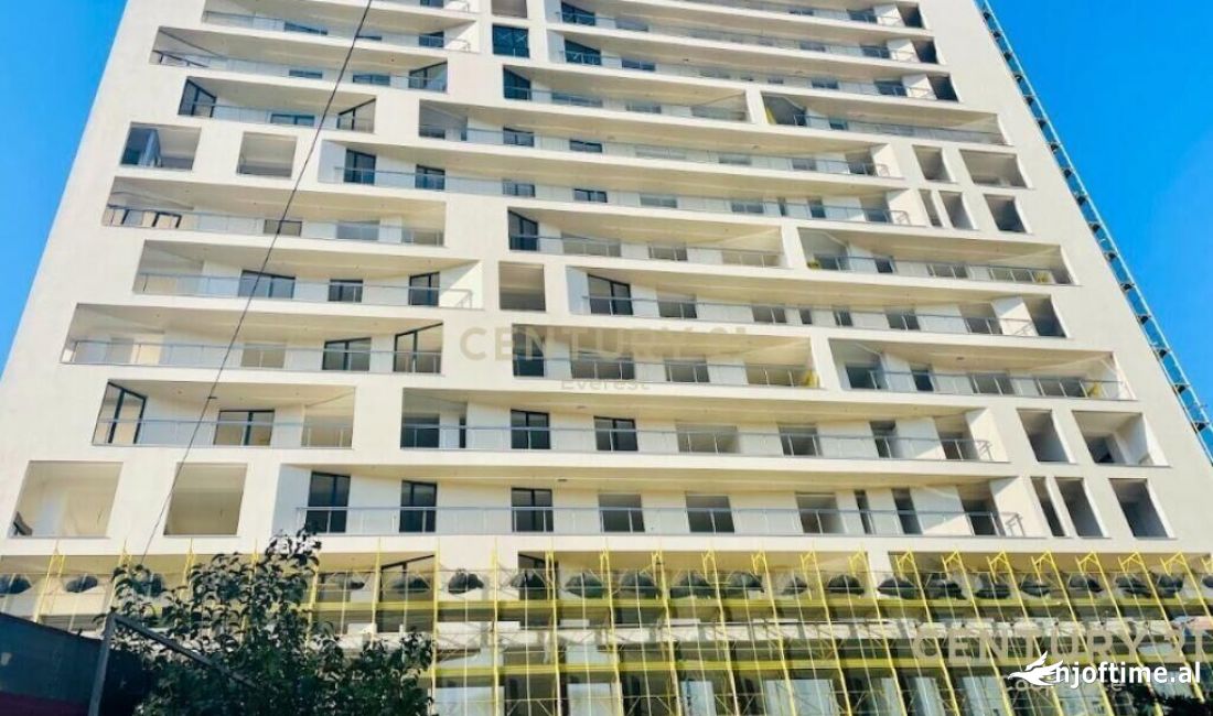 Shtepi ne shitje Apartament ne Tirane, 3+1, Mobilimi Bosh, pa mobiluar, Pagesa 300,000  Euro.