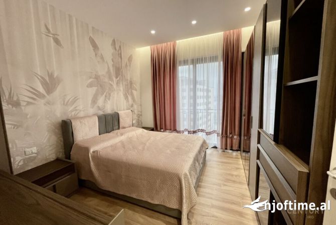 Shtepi me qera 3+1 ne Tirane - 1,300 Euro