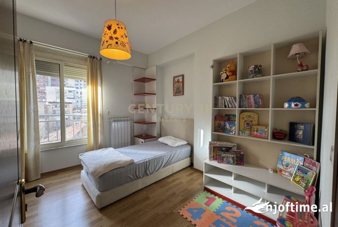 Shtepi me qera Apartament ne Tirane, 2+1, Mobilimi E mobiluar, Pagesa 650  Euro.