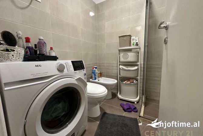 Shtepi me qera Apartament ne Tirane, 1+1, Mobilimi E mobiluar, Pagesa 550  Euro.