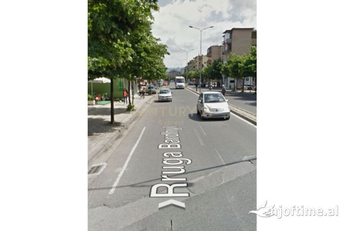 Ambient biznesi me qera 1+1 ne Tirane - 1,200 Euro