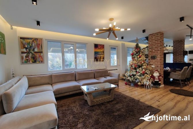 Shtepi ne shitje 3+1 ne Tirane - 440,000 Euro