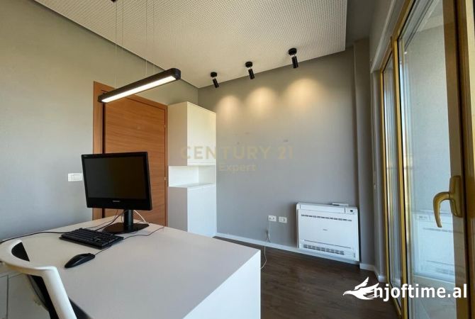 AMBIENT ZYRASH PER QIRA NE ZONEN E ISH BLLOKUT !