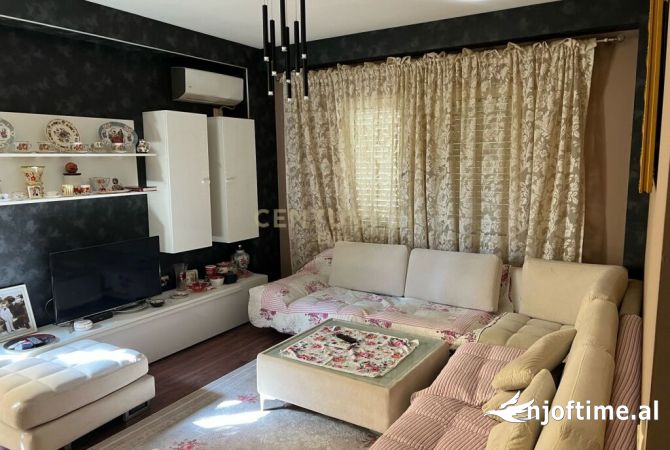 Shtepi ne shitje 1+1 ne Tirane - 145,000 Euro