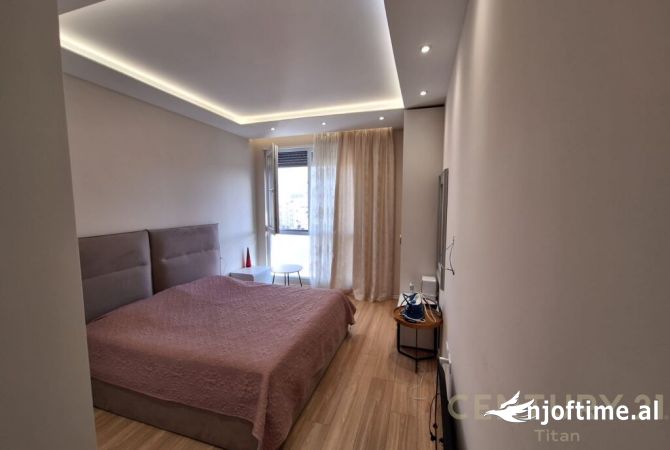 Shtepi ne shitje Apartament ne Tirane, 2+1, Mobilimi E mobiluar, Pagesa 230,000  Euro.