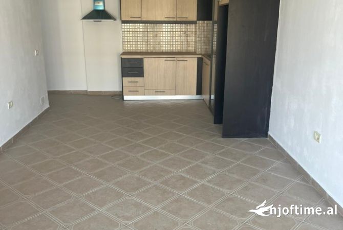 Shtepi ne shitje 1+1 ne Tirane - 92,000 Euro