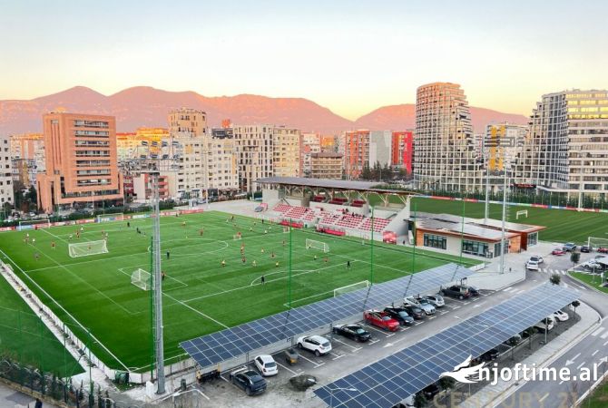 Ambient biznesi me qera 3+1 ne Tirane - 1,000 Euro