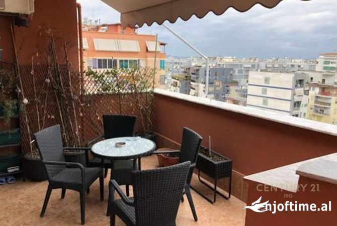 Shtepi ne shitje 2+1 ne Tirane - 260,000 Euro