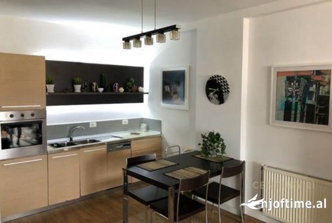 Shtepi ne shitje 2+1 ne Tirane - 260,000 Euro