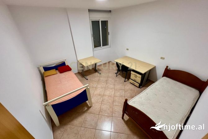 Shtepi me qera 2+1 ne Tirane - 650 Euro