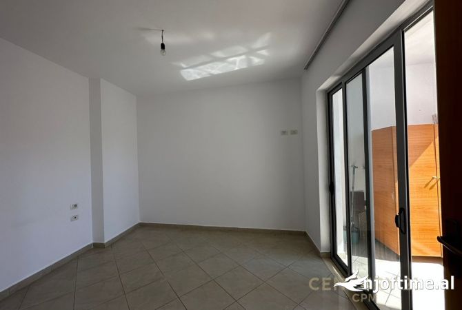 Shtepi me qera 2+1 ne Tirane - 450 Euro