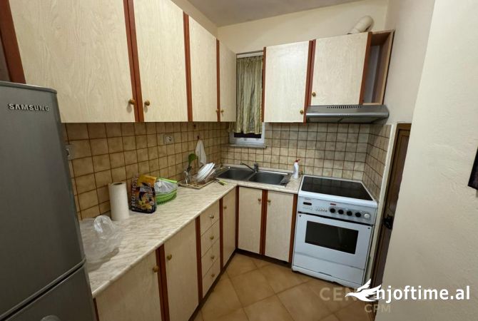 Shtepi me qera 1+1 ne Tirane - 400 Euro