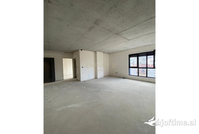 Shtepi ne shitje 2+1 ne Tirane - 300,000 Euro