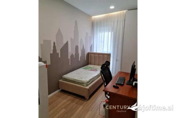 Shtepi me qera Apartament ne Tirane, 2+1, Mobilimi E mobiluar, Pagesa 800  Euro.
