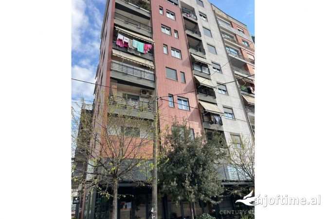 Shkolla Partizani, Japim apartament 1+1 me qira.