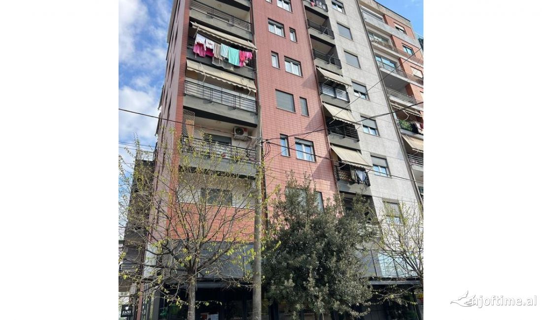 Shtepi me qera Apartament ne Tirane, 1+1, Mobilimi E mobiluar, Pagesa 525  Euro.