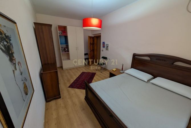 Shtepi me qera 2+1 ne Tirane - 500 Euro