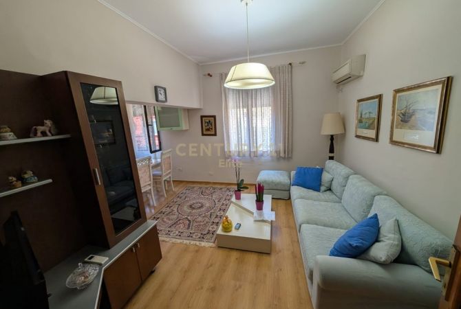 Shtepi me qera 2+1 ne Tirane - 500 Euro