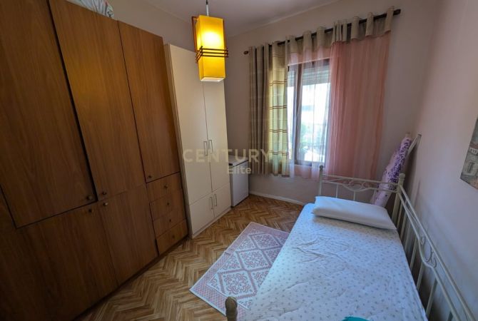 Shtepi me qera Apartament ne Tirane, 2+1, Mobilimi E mobiluar, Pagesa 500  Euro.