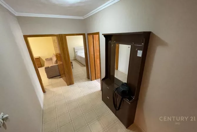 Shtepi ne shitje Apartament ne Tirane, 2+1, Mobilimi E mobiluar, Pagesa 195,000  Euro.