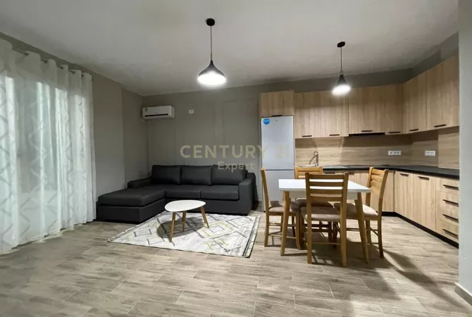 Shtepi me qera 1+1 ne Tirane - 550 Euro