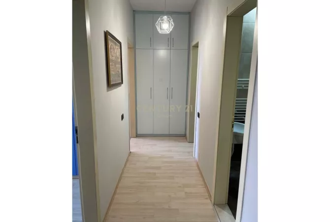 Shtepi me qera Apartament ne Tirane, 2+1, Mobilimi E mobiluar, Pagesa 550  Euro.