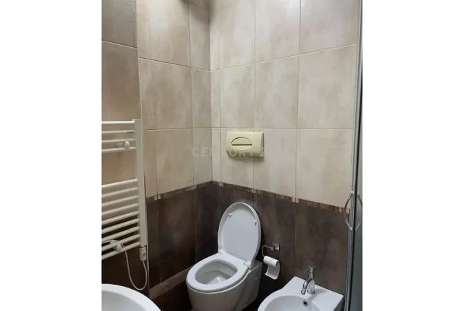 Shtepi me qera 2+1 ne Tirane - 550 Euro
