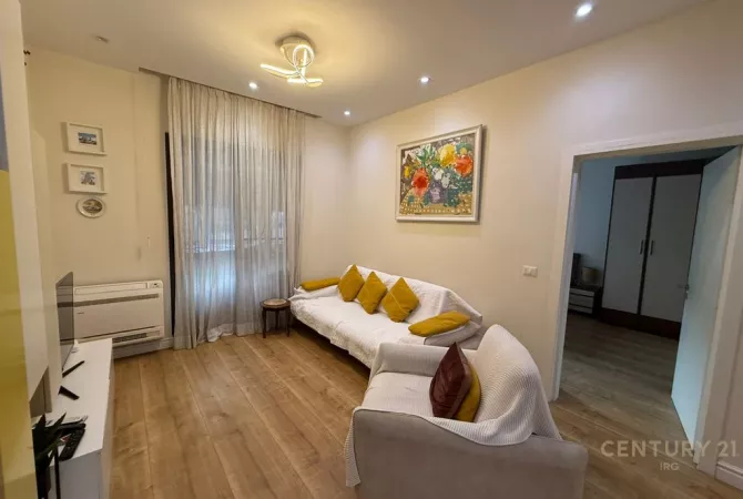 Shtepi me qera Apartament ne Tirane, 2+1, Mobilimi E mobiluar, Pagesa 750  Euro.