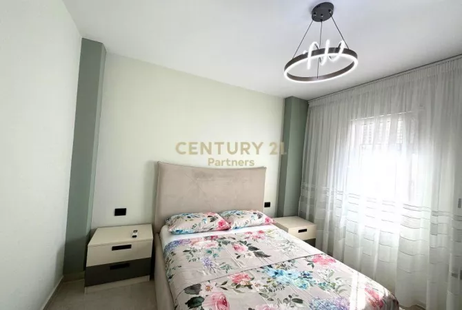 Shtepi me qera Apartament ne Tirane, 2+1, Mobilimi E mobiluar, Pagesa 750  Euro.